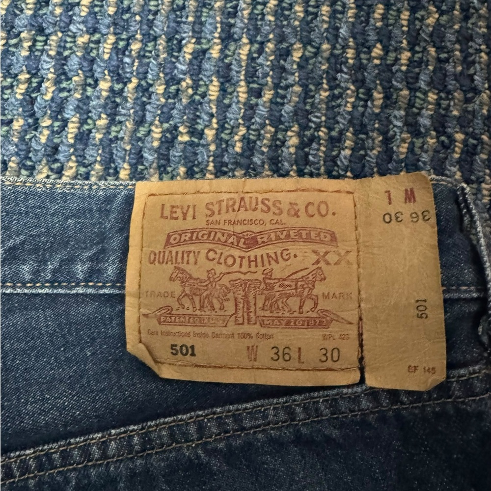 Vintage Levi’s 501 jeans. Button front. 36 x 30. GUC - Picture 5 of 7